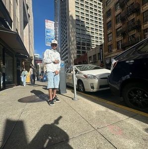 Meet your Posher, Alex millones